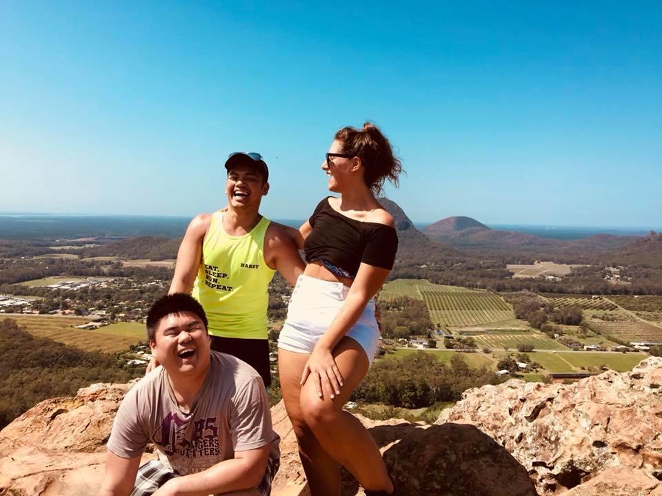 Хостел Caloundra Backpackers Экстерьер фото